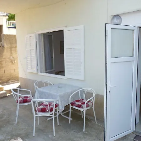 Majas Lägenhet Makarska